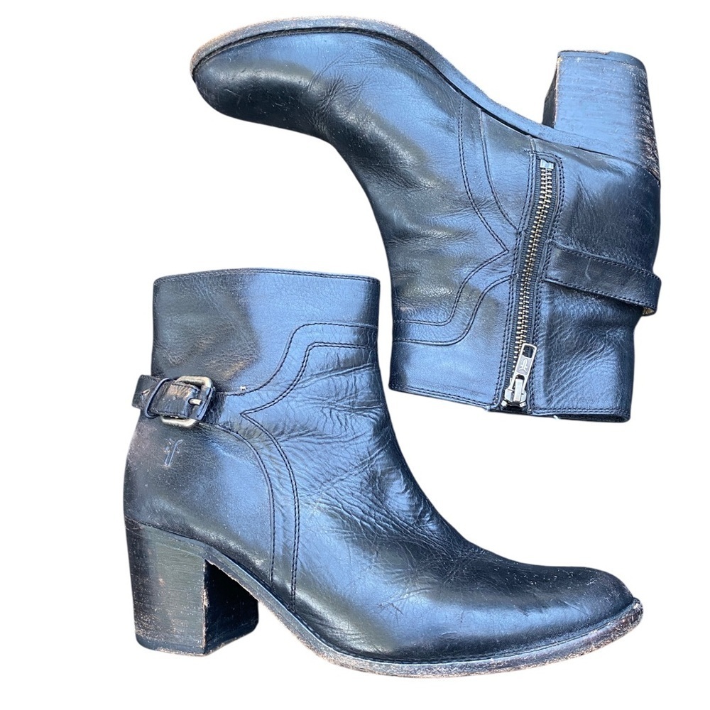 Frye Black Leather heeled Ankle Boots with Buckle size 7.5